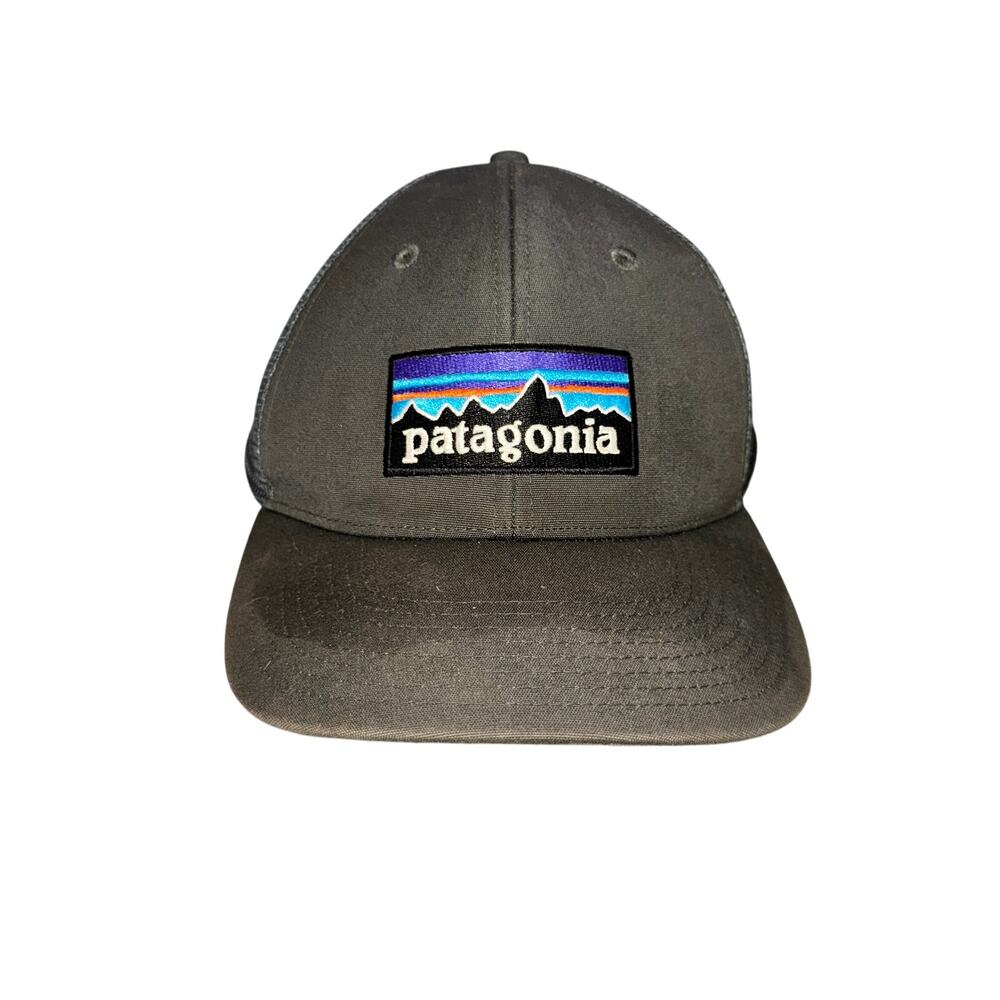 Patagonia P-6 Logo Trucker Hat Unisex OSFA Forge Gray Adjustable Snapback